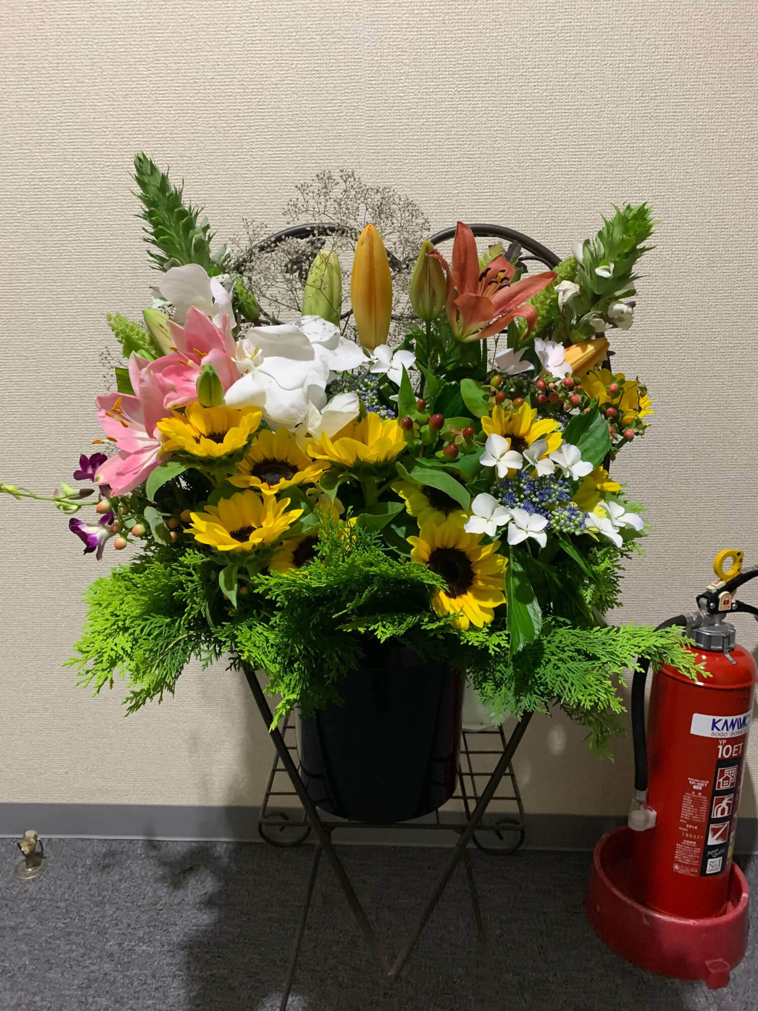 事務所内に飾ってある花
